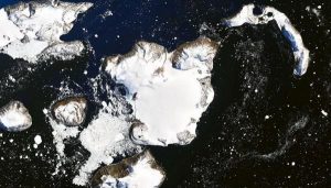 Hasil Foto Lapisan Es Kutub dari Satelit bersumber NASA - Peran penting Geodesi dan Satelit Altimetri dalam Pemetakan Lautan Bumi - Artikel Surveyor Hidrografi Indosurta Group