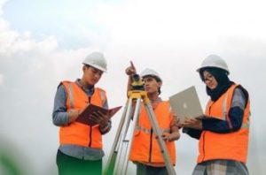 Mahasiswa Praktek - Jurusan Teknik Geomatika Mata Kuliah Apa Prospek Kerja nya - Artikel Blog Alat Survey Pemetaan Geodesi Geomatika Indosurta Group