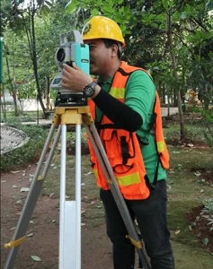 Survey Pemetaan Topografi dengan Total Station - Metode Survey Pemetaan yang Paling Akurat untuk Proyek Konstruksi
