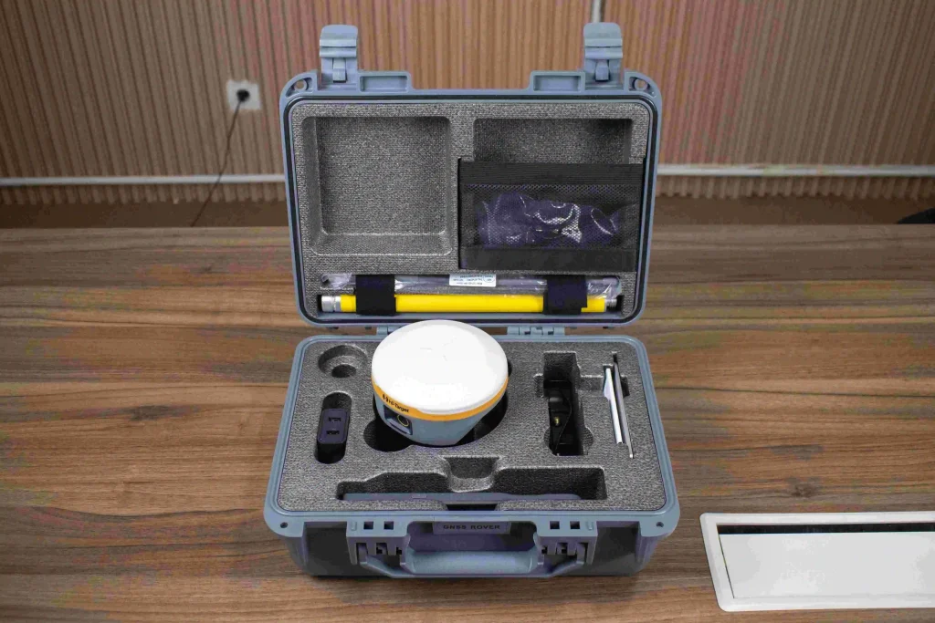 Jual GNSS Hi-Target V600L
